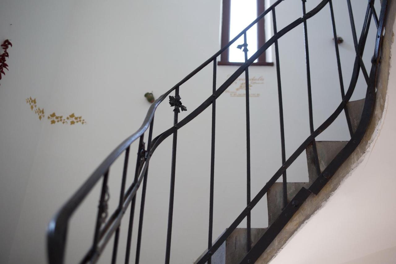 Kuria Apartman Budapest With Free Parking Ngoại thất bức ảnh