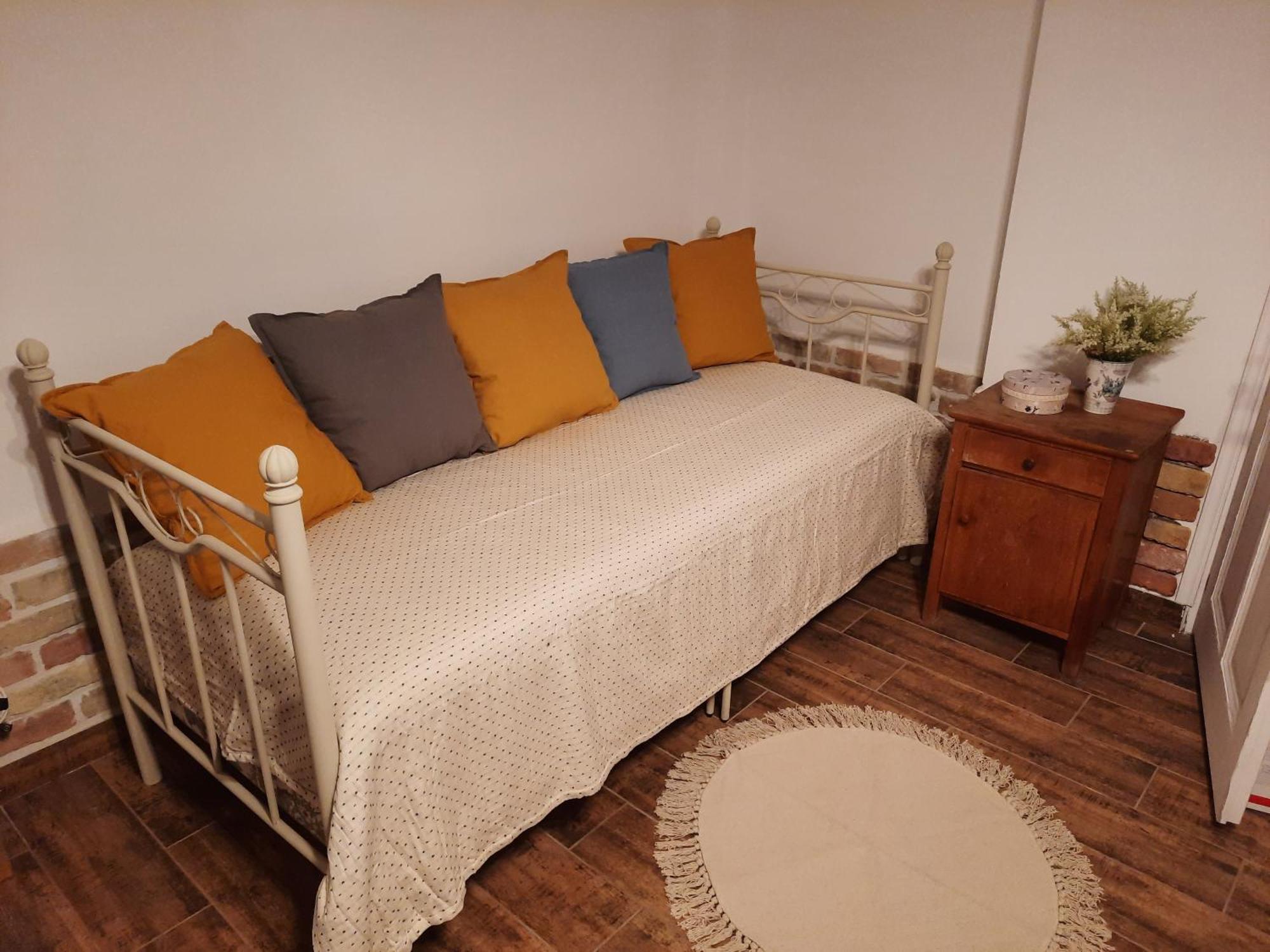Kuria Apartman Budapest With Free Parking Ngoại thất bức ảnh