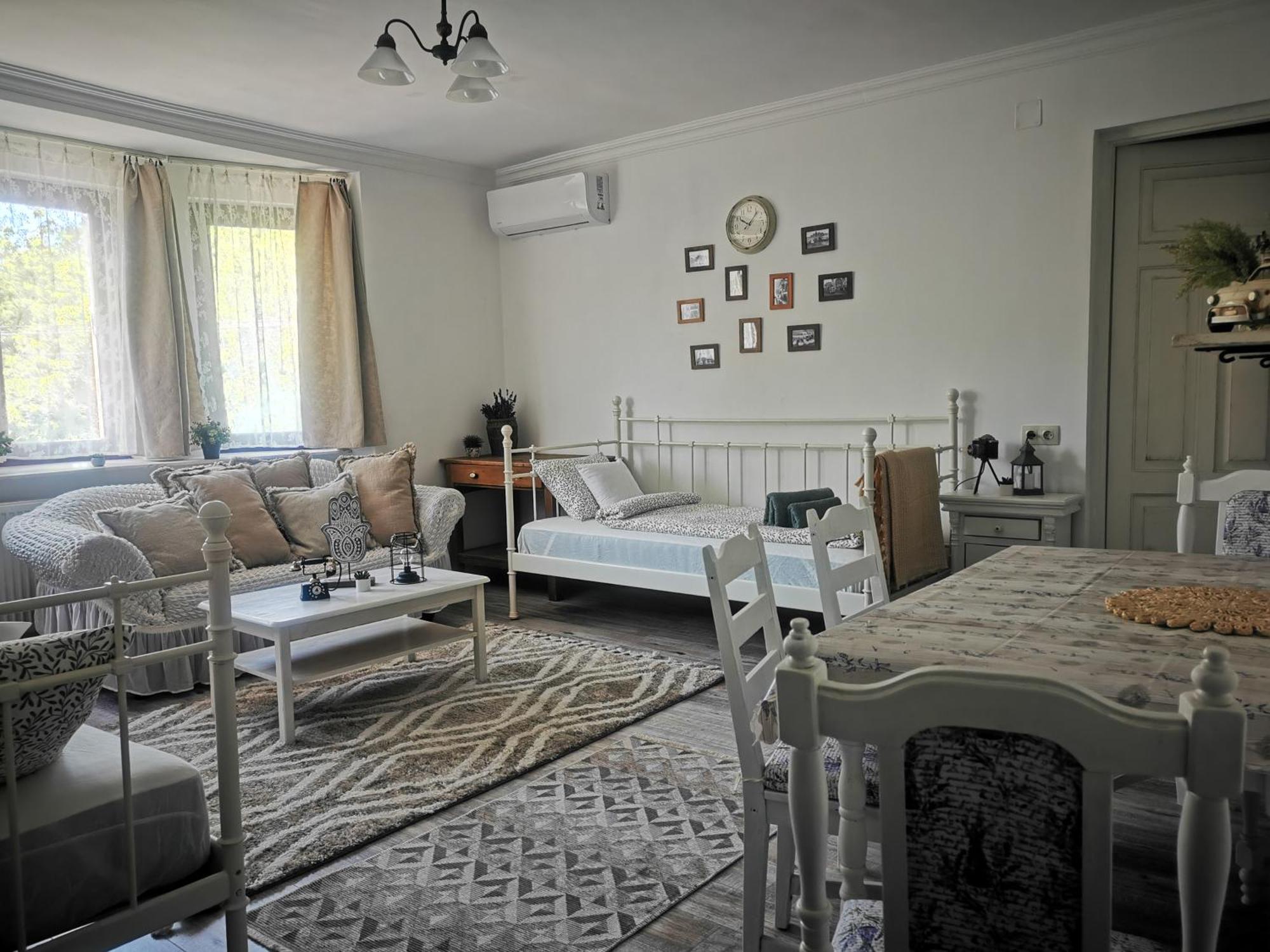 Kuria Apartman Budapest With Free Parking Ngoại thất bức ảnh