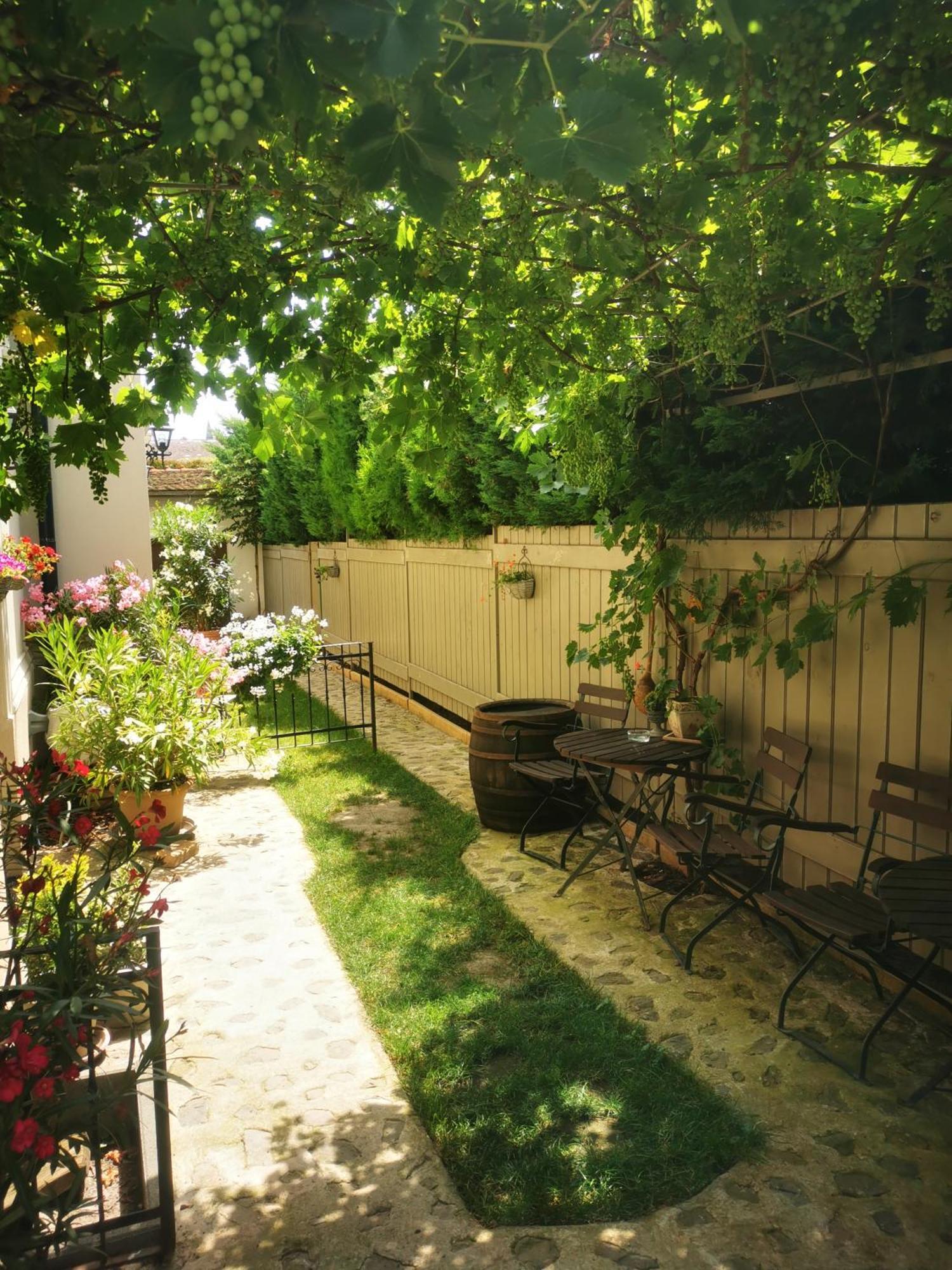 Kuria Apartman Budapest With Free Parking Ngoại thất bức ảnh